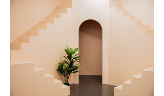 plus74 rose petal nude studio la location6