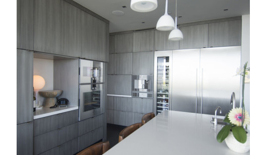 plus74 white vila usa la hollywood location7