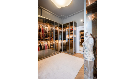 plush 74 kaiser palais 11512 17