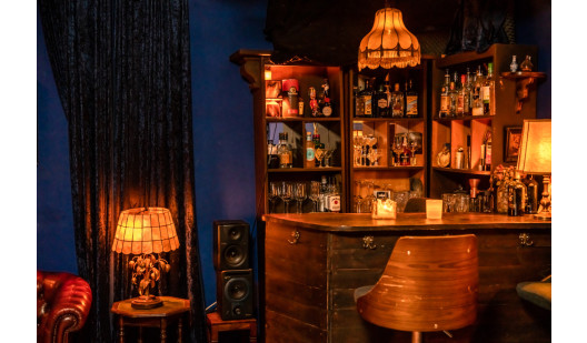 plush74 1920s roaring hideaway 30