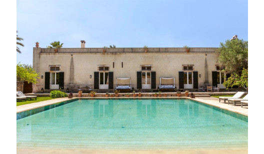 plush74 a cinematic masseria in puglia 4