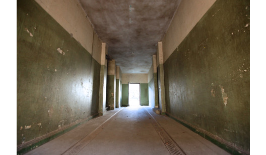 plush74 abandoned staircase 10 (2)