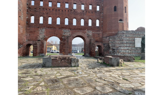 pluche74 oude romeinse stadspoort 4