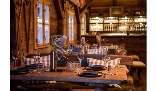 plush74 bavarian hut style berlin 4