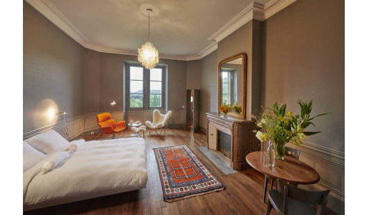 plush74 beautiful pyrenees castle 2(1)