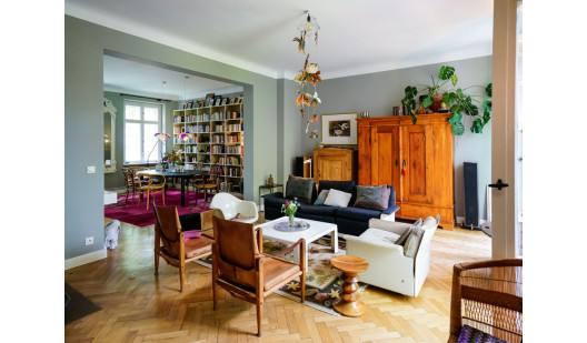 plush74 berlin house historical architecture furniture classics location photo film scout villa garden flowers 17