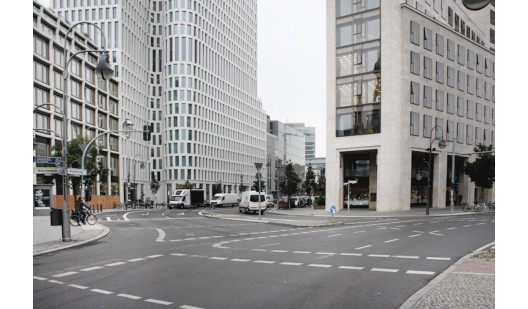 peluche74 berlino street scouting moderno shooting film agenzia fotografica 6