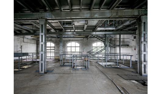 plush74 berlin warehouse industrial gallery art location film photo event scout 49