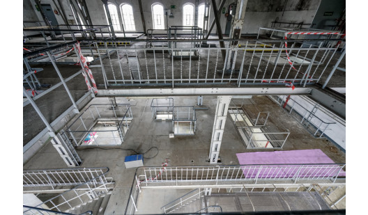 plush74 berlin warehouse industrial gallery art location film photo event scout 54