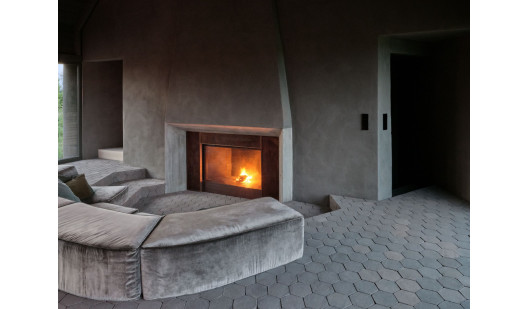 plush74 black country house 6