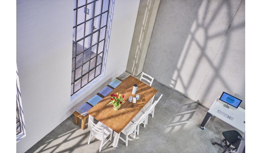 plush74 brick meets white studio 2