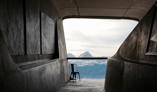 peluche74 bellezza alpina brutalista 11