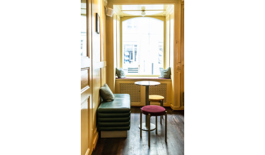 plush74 central cafe bar 3