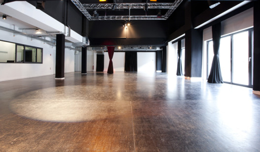 plush74 central theater kreuzberg 13