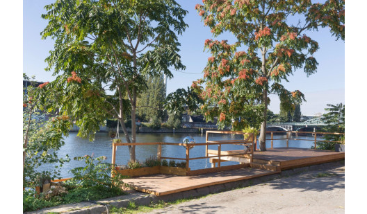 plush74 charming industrial terrace with water dock 8 (1)