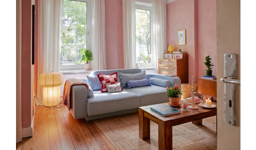 plush74 colourful hamburg apartment 1