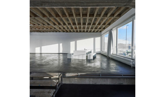 plush74 concrete glass studios 1(1)