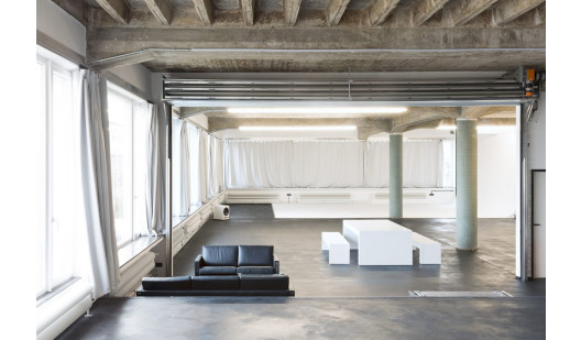 plush74 concrete glass studios 4(1)