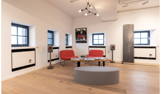 plush74 cool harbour showroom 6