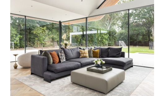 plush74 esher location house 2