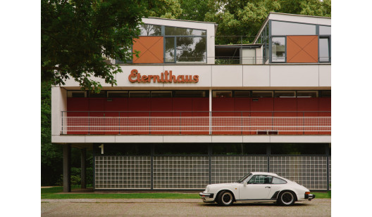 plush74 eternithaus im hansaviertel glasbausteinraum 2