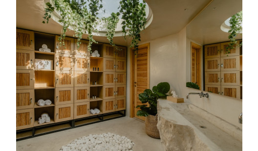 plush74 film photo event hotel greece luxury acro gym00002