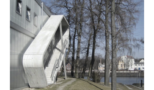 plush74 film photo event location berlin germany brutalism 3 (1)