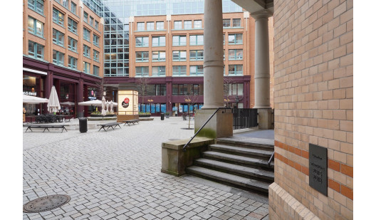 plush74 film photo event location hamburg germany streets bleichenhof4