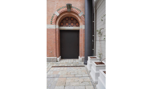 plush74 film photo event location hamburg germany streets palaishof6