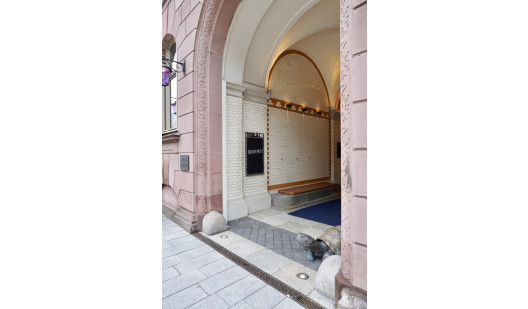 plush74 film photo event location hamburg germany streets treppenhof3