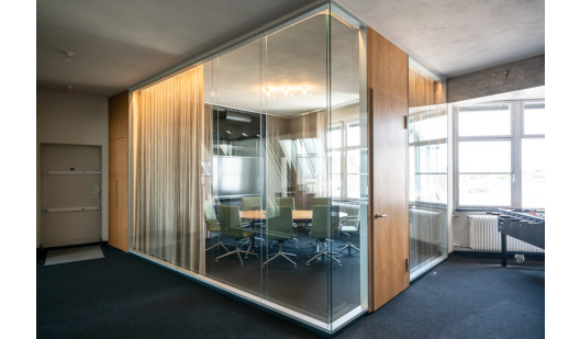 plush74 film photo event locations glass box office urban berlin germany 11