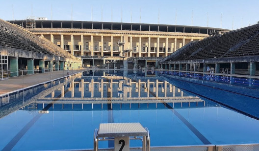 plush74 film photo location pool berlin germany 1