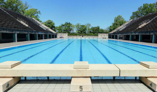 plush74 film photo location pool berlin germany 3