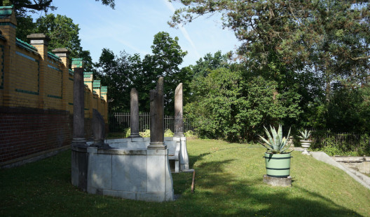 plush74 film photo shooting location scouting berlin area potsdam villa luxury garden historic33