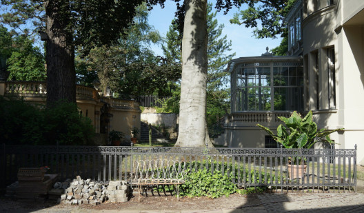plush74 film photo shooting location scouting berlin area potsdam villa luxury garden historic7