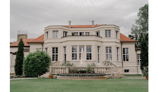 plush74 garden castle 2