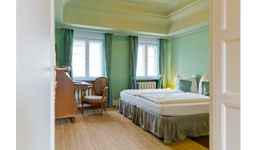 plush74 garden castle 3