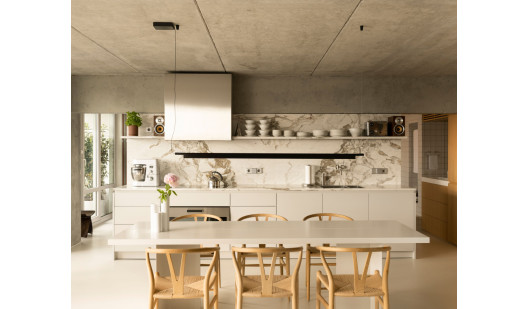 plush74 highrise apartment over berlin 2