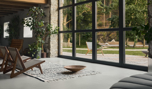 plush74 i am escape 1