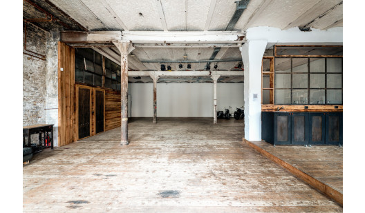 plush74 industrial photo studio berlin 1