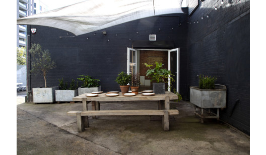 plush74 infinity cove bricl wall studio 3