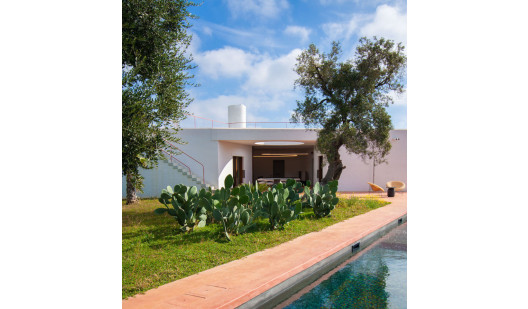 plush74 italy apulia location rent shoot film photo modern villa pool rooftop 12