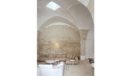 plush74 italy apulia location rent shoot film photo villa courtyard 1