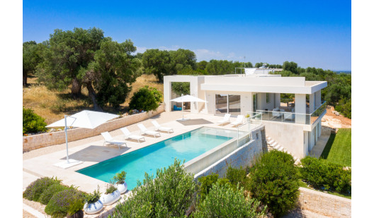 plush74 italy apulia location rent shoot film photo villa pool seaview 1