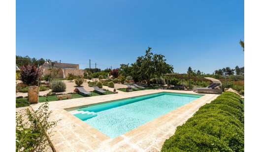 plush74 italy apulia location rent shoot film photo villa trullo pool garden 11