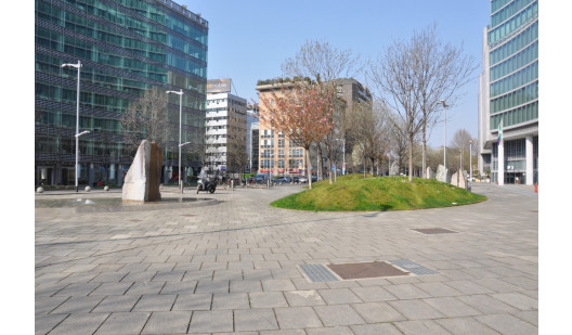 plush74 italy milano location rent shoot film photo streets square modern architecture glass 2