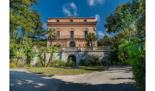 plush74 italy napoli location rent shoot film photo villa garden 6