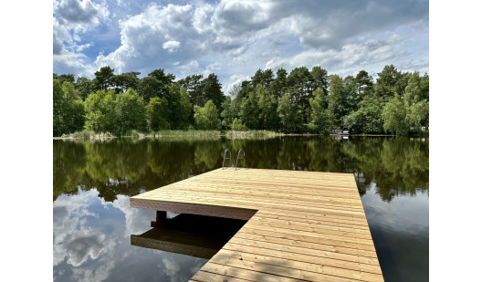 plush74 lakeside bungalow 3