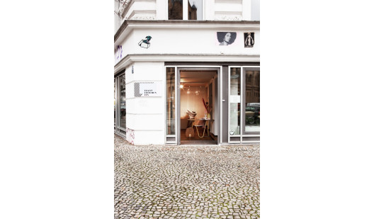 plush74 location film photo berlin germany hairdresser4