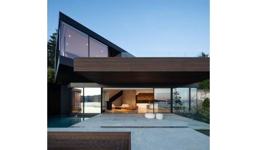 felpa74 ubicación película foto canadá bc única montaña frente al mar vista a la montaña 10